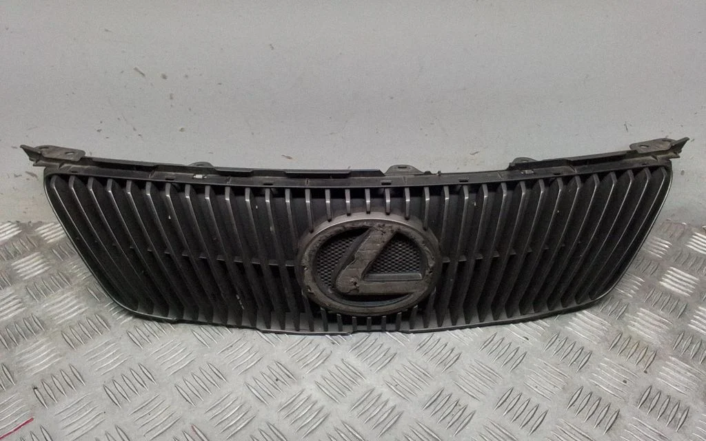 Esivõre – Lexus IS III XE30 (2013-2020)