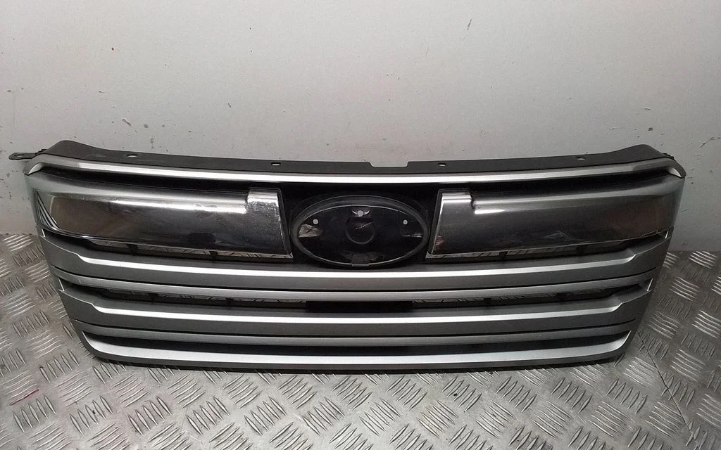 Front grill – Subaru Legacy (2010-2016)