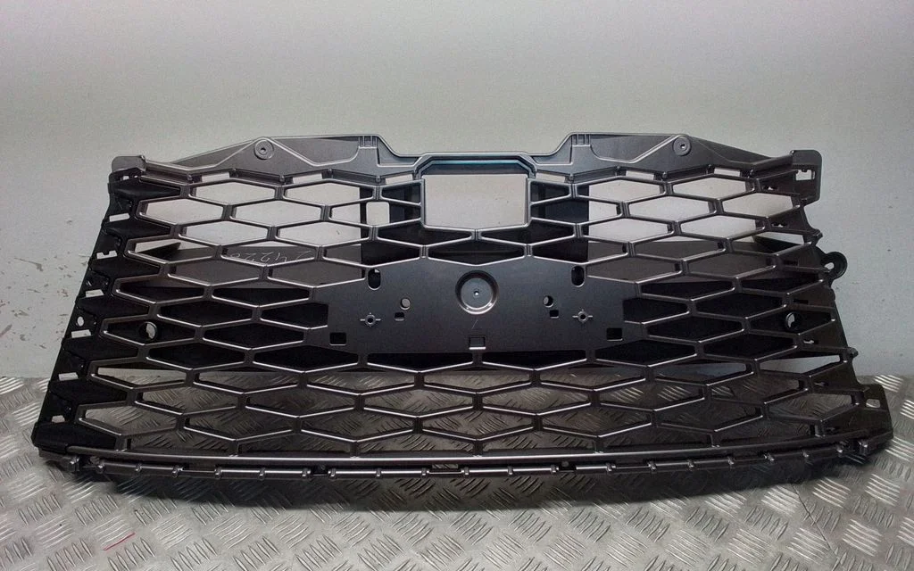 Front grill 5310152C30