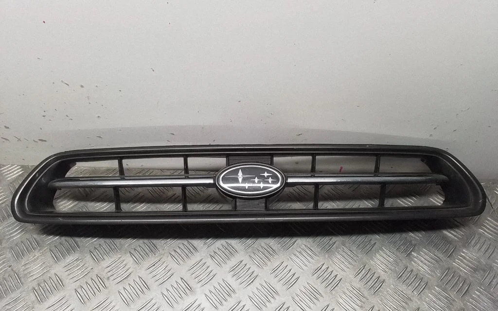 Front grill – Subaru Legacy (1999-2003)