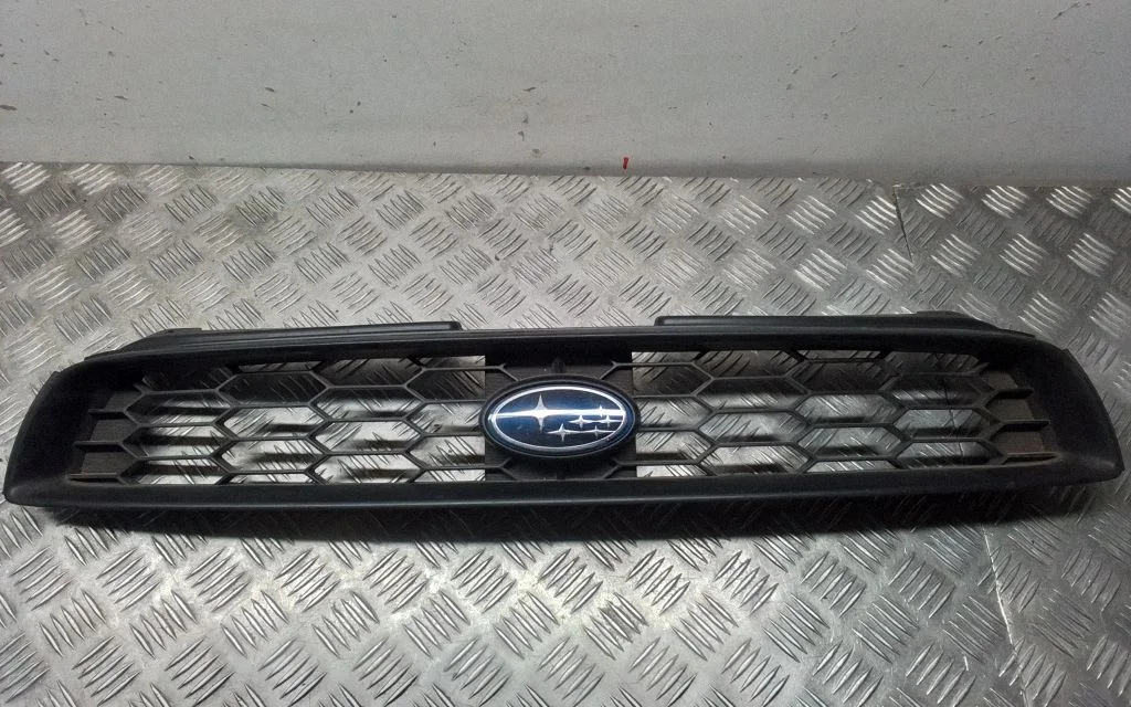 Front grill 91121FE000