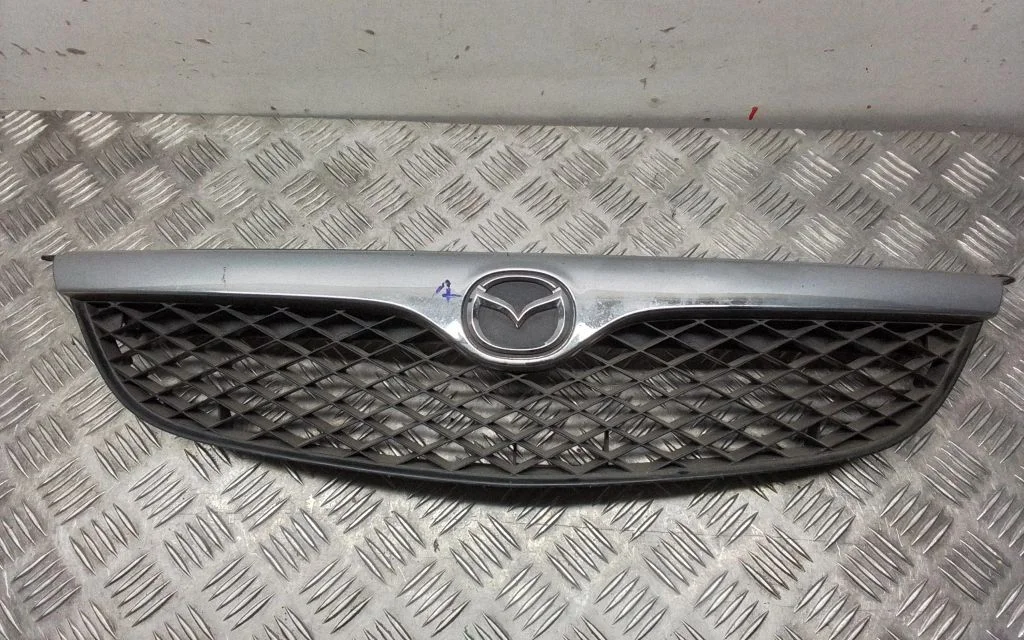Front grill GE4V50712