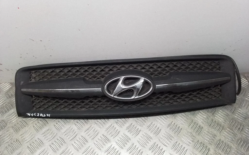 Front grill – Hyundai Tucson JM (2004-2009)