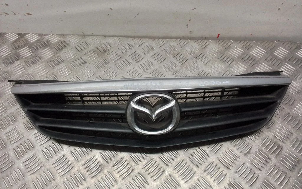 Front grill GG2M50712
