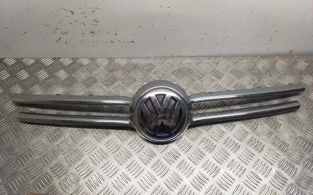 Esivõre – Volkswagen Touareg II (2010-2018)
