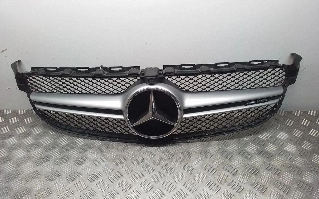 Esivõre – Mercedes-Benz C-klass W205 (2014-2021)