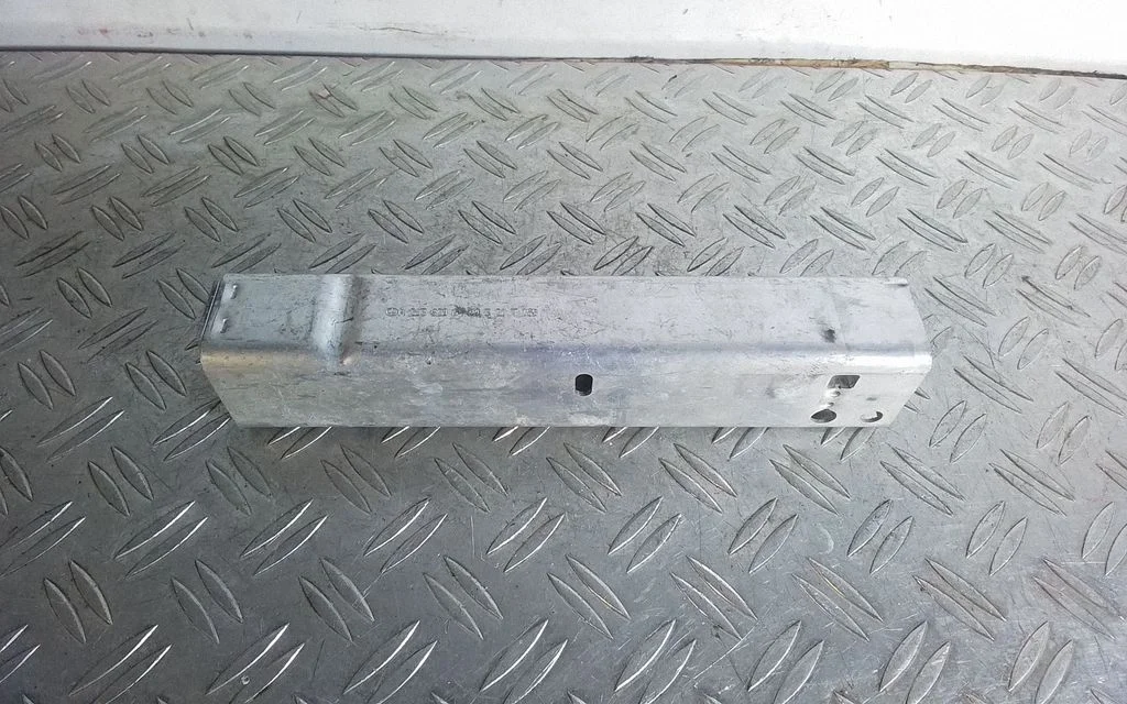 Radiator support slam panel bracket – Mercedes-Benz GLC-Class C253 (2016-)