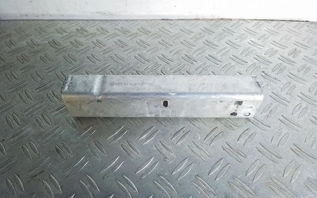 Radiator support slam panel bracket – Mercedes-Benz GLC-Class C253 (2016-)