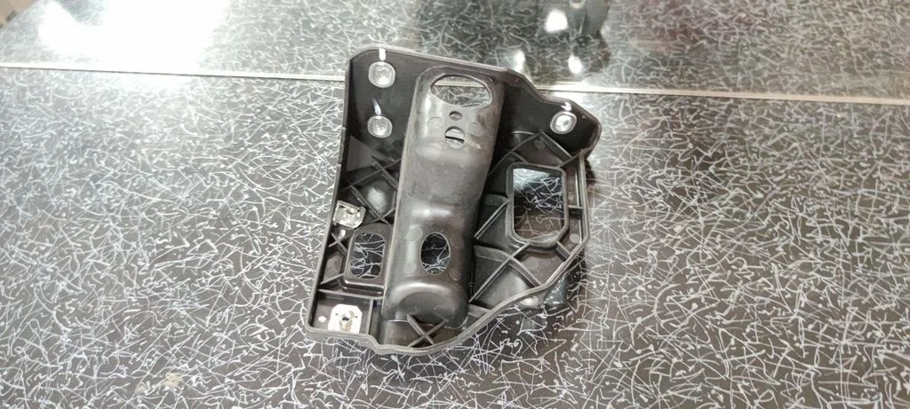 Radiator support slam panel bracket – Porsche 911 991 (2011-2019)