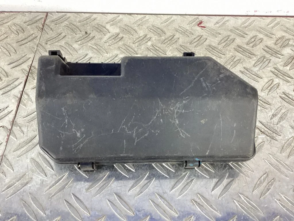 Fuse box cover – Honda Accord (2008-2016)