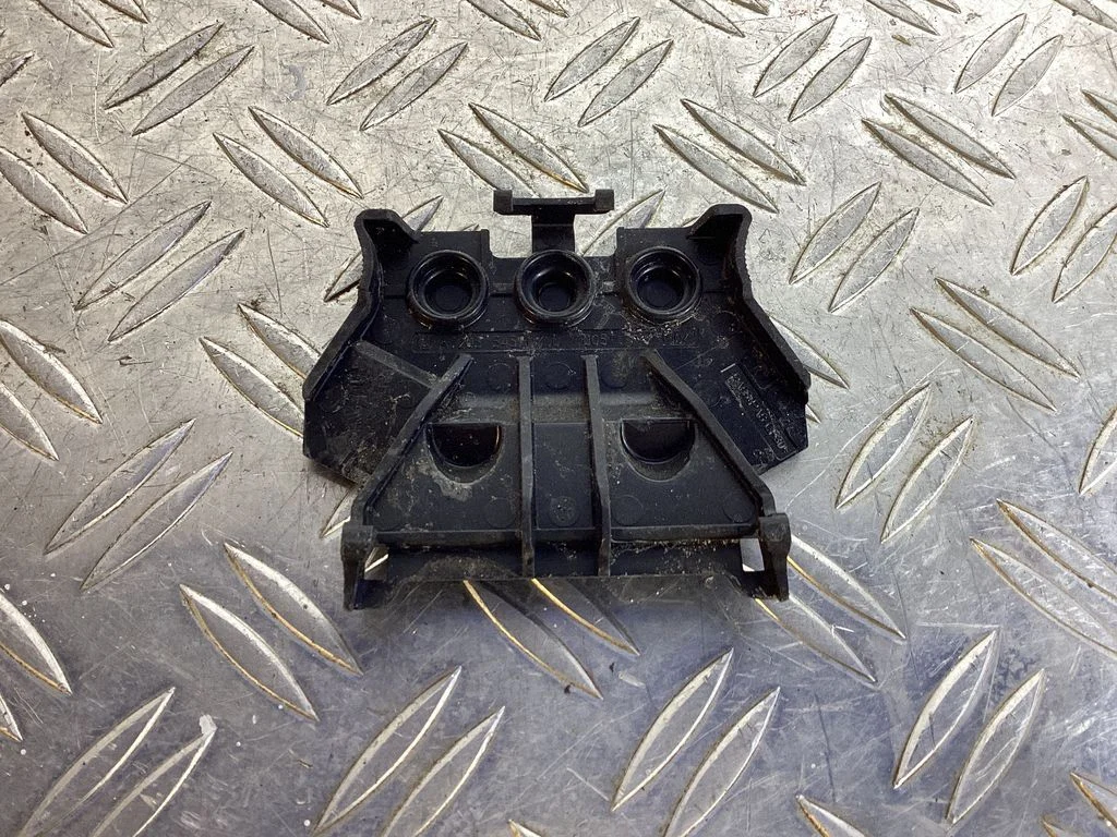 Fuse box cover – Mercedes-Benz GLC-Class C253 (2016-)