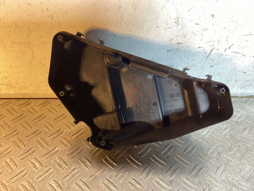 Fuse module – Porsche Cayenne (92A) (2010-2017)