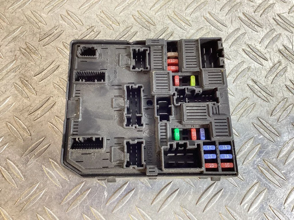 Fuse module – Nissan Qashqai (2014-2016)