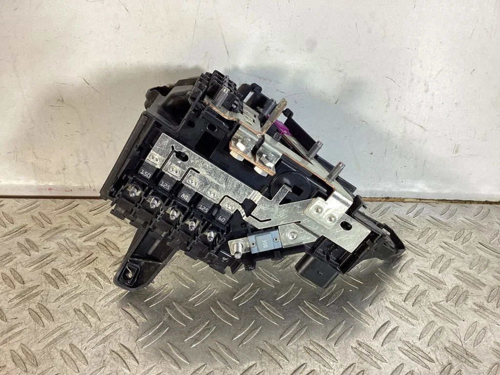 Fuse module – Mercedes-Benz GLC-Class C253 (2016-)