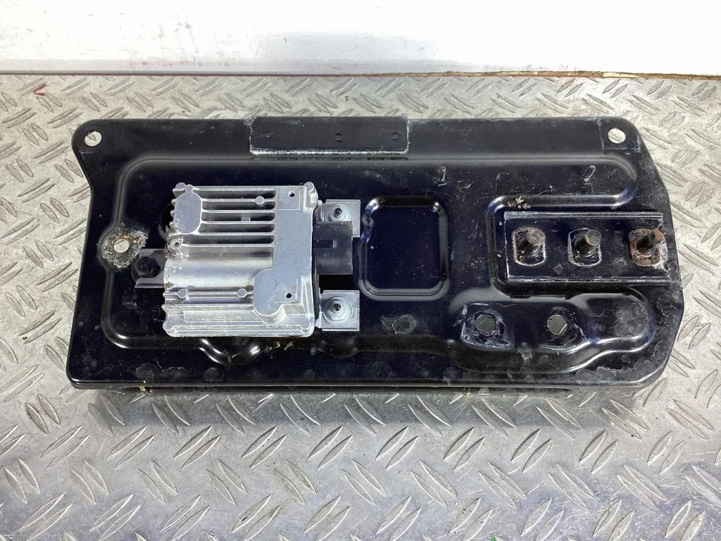 Podstawa akumulatora – Porsche 911 991 (2011-2019)