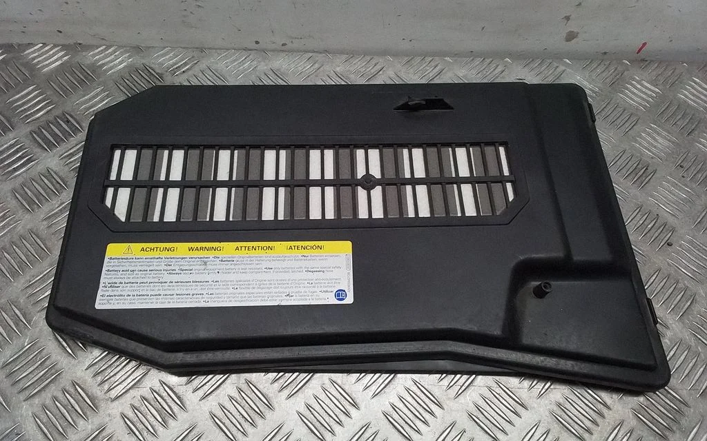Battery box tray cover/lid – Porsche Cayenne (92A) (2010-2017)
