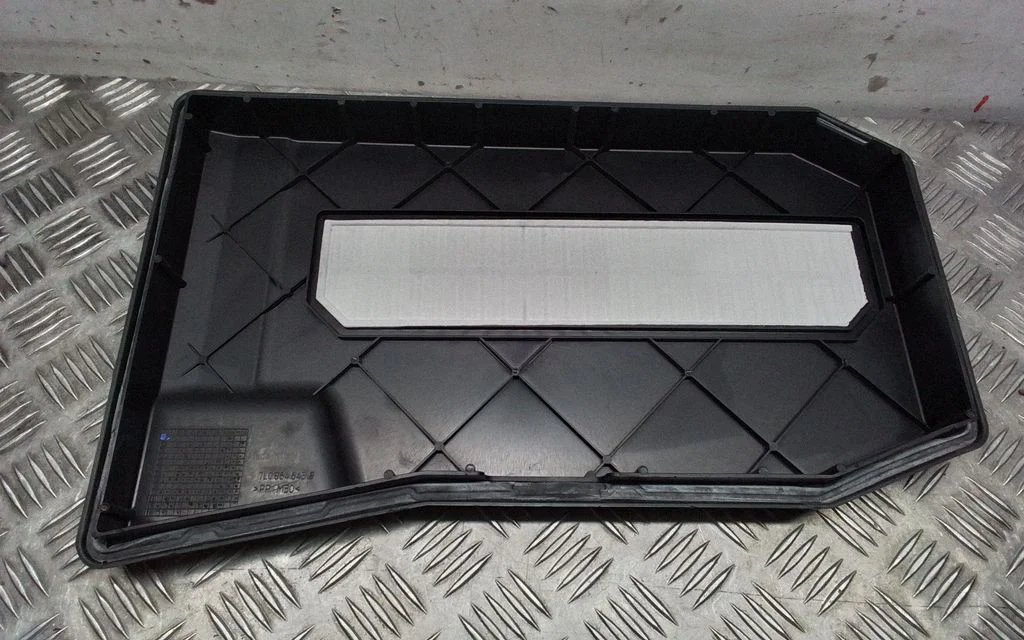Battery box tray cover/lid – Porsche Cayenne (92A) (2010-2017)