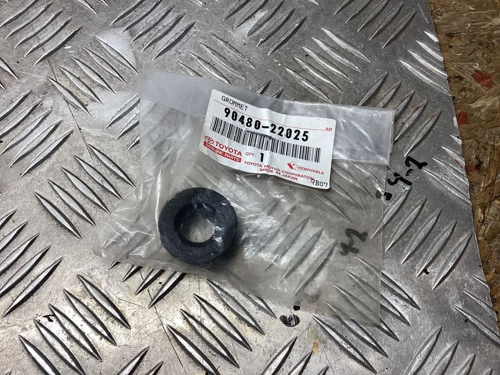 Other interior part – Toyota Prius (XW50) (2015-2023)