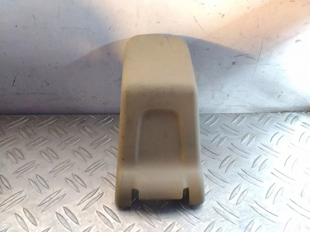 Other interior part – Honda CR-V (2007-2012)