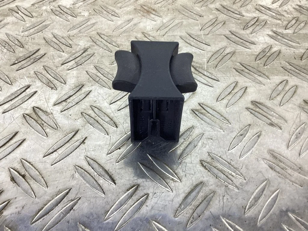 Other interior part – Lexus IS III XE30 (2013-2020)