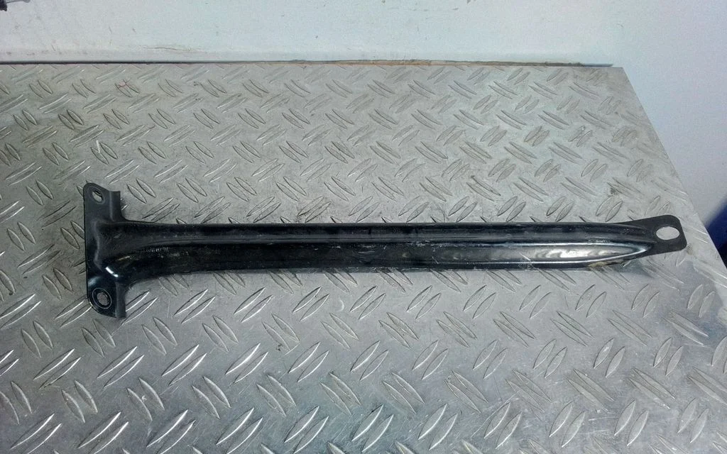 Cita motora nodalījuma detaļa A2136280224