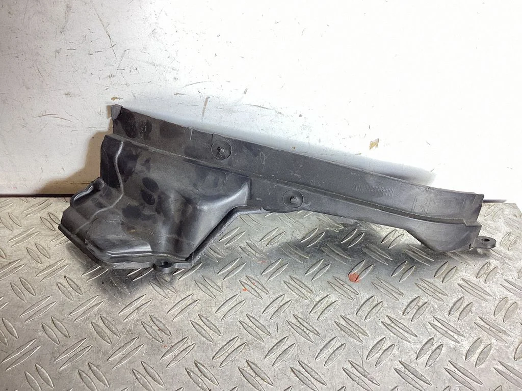 Other engine bay part 51717204336
