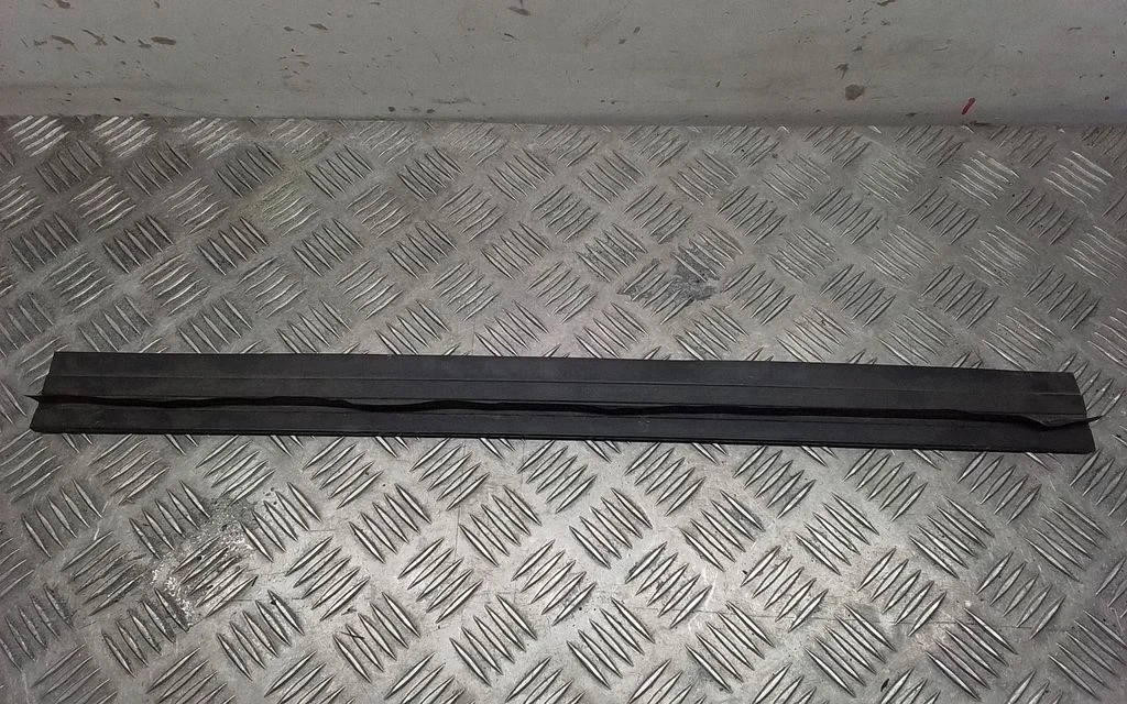 Muu mootoriruumi osa – Volkswagen Cross Polo (2009-2018)