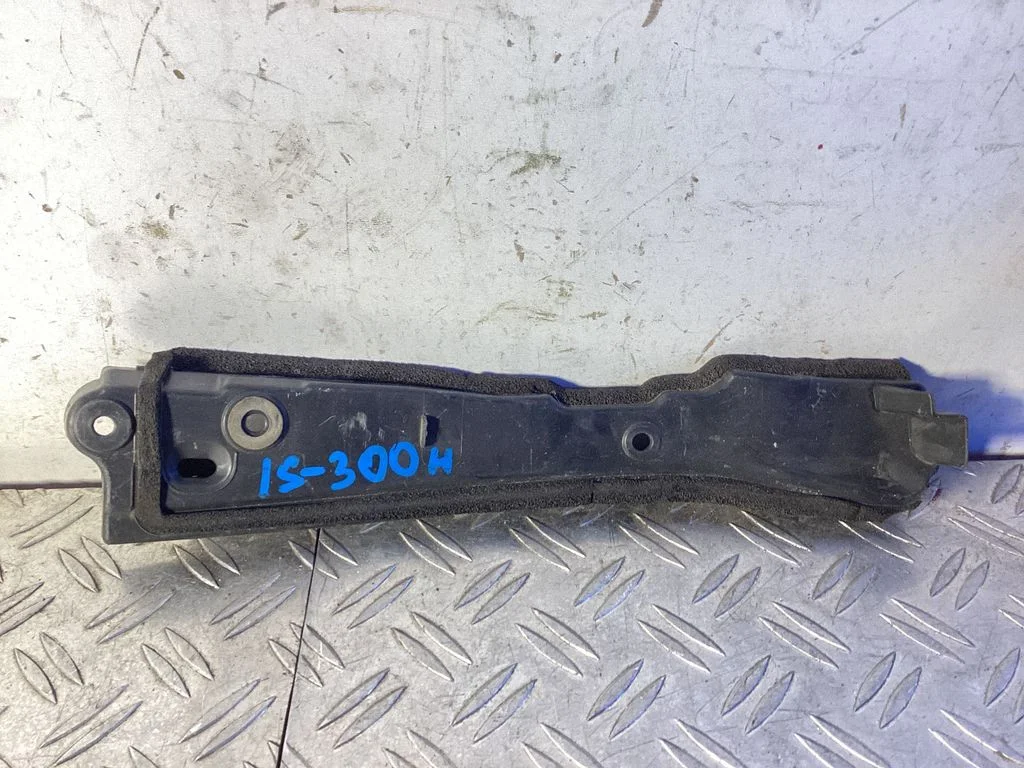 Other exterior part – Lexus IS III XE30 (2013-2020)