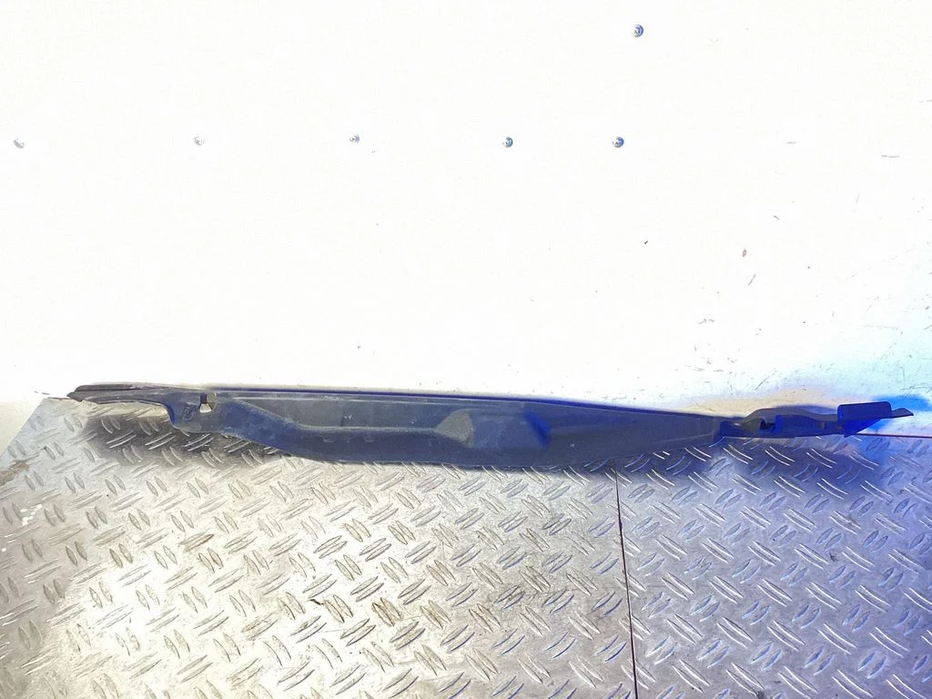 Other exterior part – Lexus IS III XE30 (2013-2020)