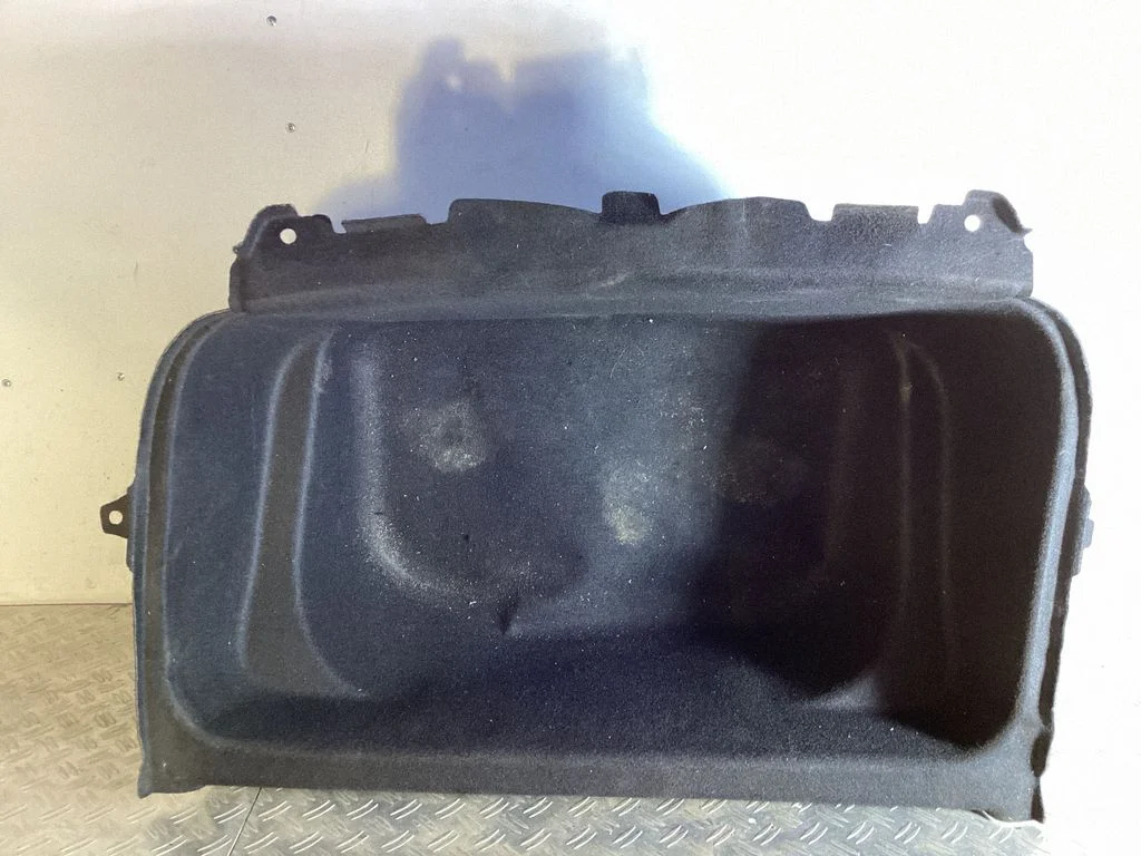 Pagasiruumi panipaik – Tesla Model Y (2020-)