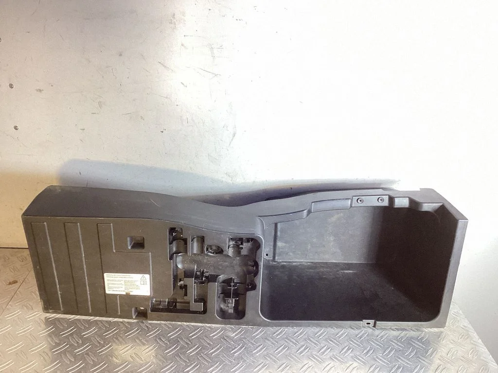 Pagasiruumi panipaik – BMW X6 E71 (2008-2014)