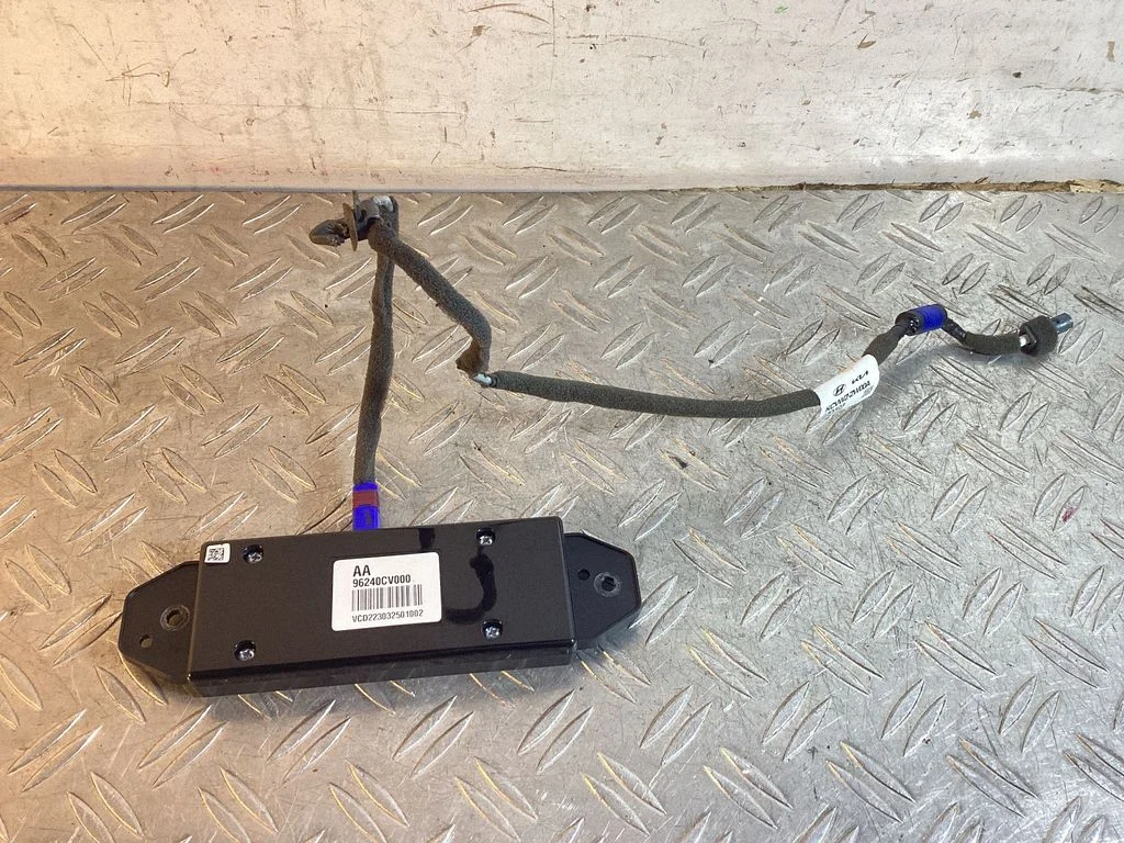 Aerial antenna amplifier – KIA EV6 (2021-)