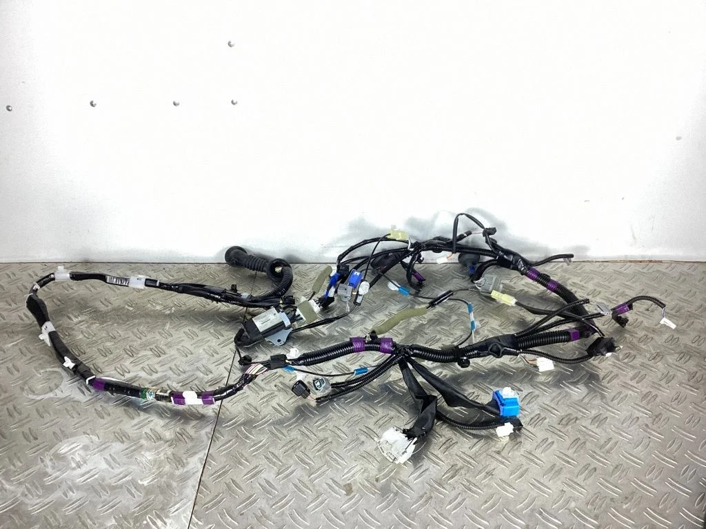 Aerial antenna amplifier – Lexus RX III (2008-2015)
