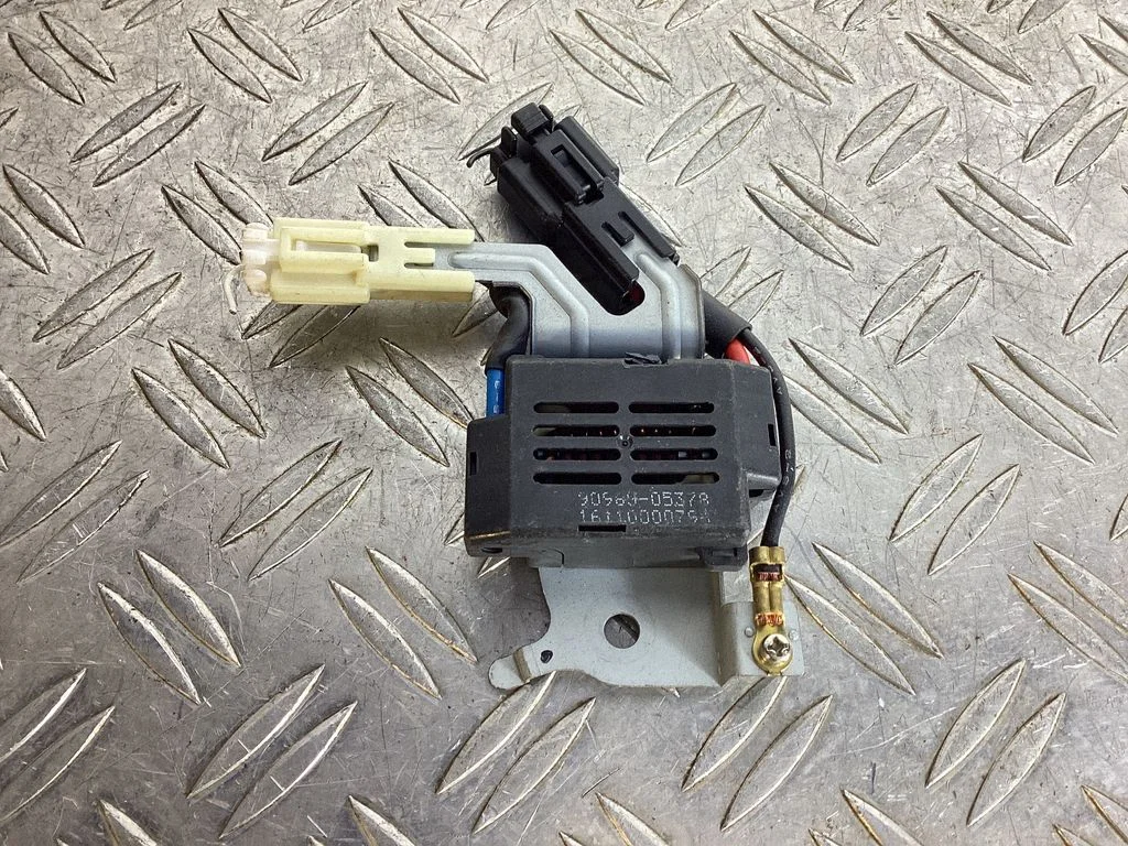 Aerial antenna amplifier – Lexus RX 450H (2016-)