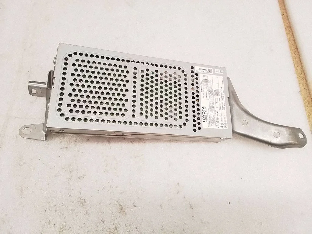 Sound amplifier – Lexus RX III (2008-2015)
