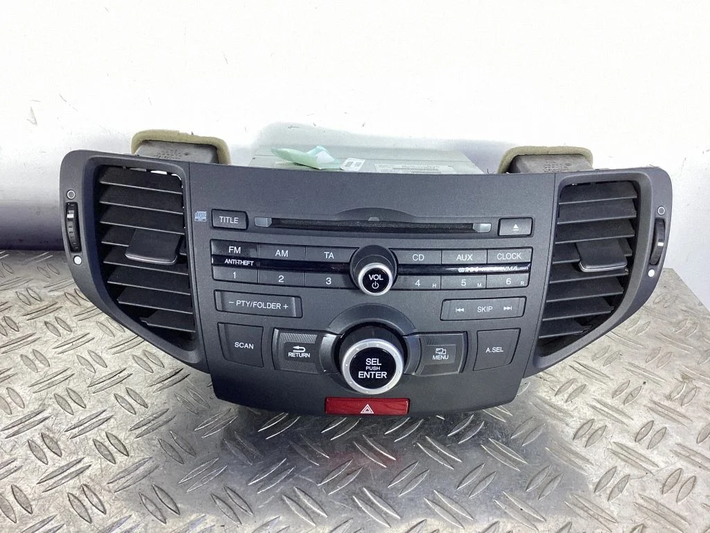 Raadio / CD/DVD-mängija / navigatsioon – Honda Accord (2008-2016)