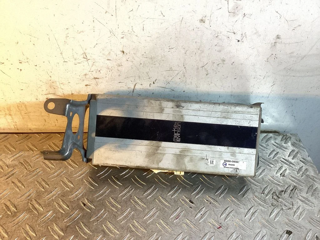 Sound amplifier – Lexus RX III (2008-2015)