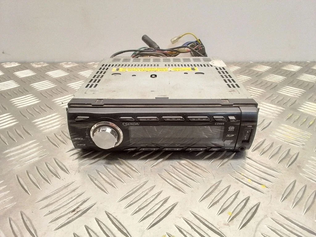 Raadio / CD/DVD-mängija / navigatsioon – Audi A4 S4 B7 8E 8H (2005-2008)