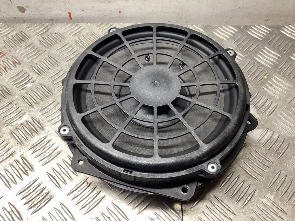 Front door speaker – Porsche Macan (95B) (2019-)