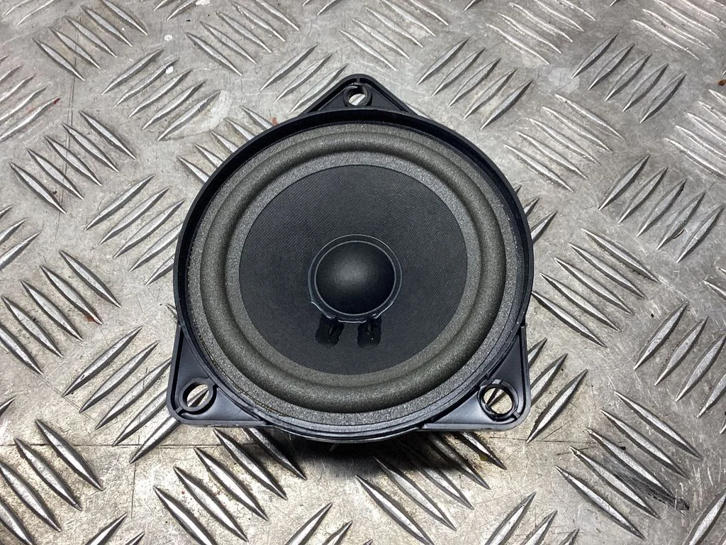 Front door speaker – Porsche Macan (95B) (2019-)