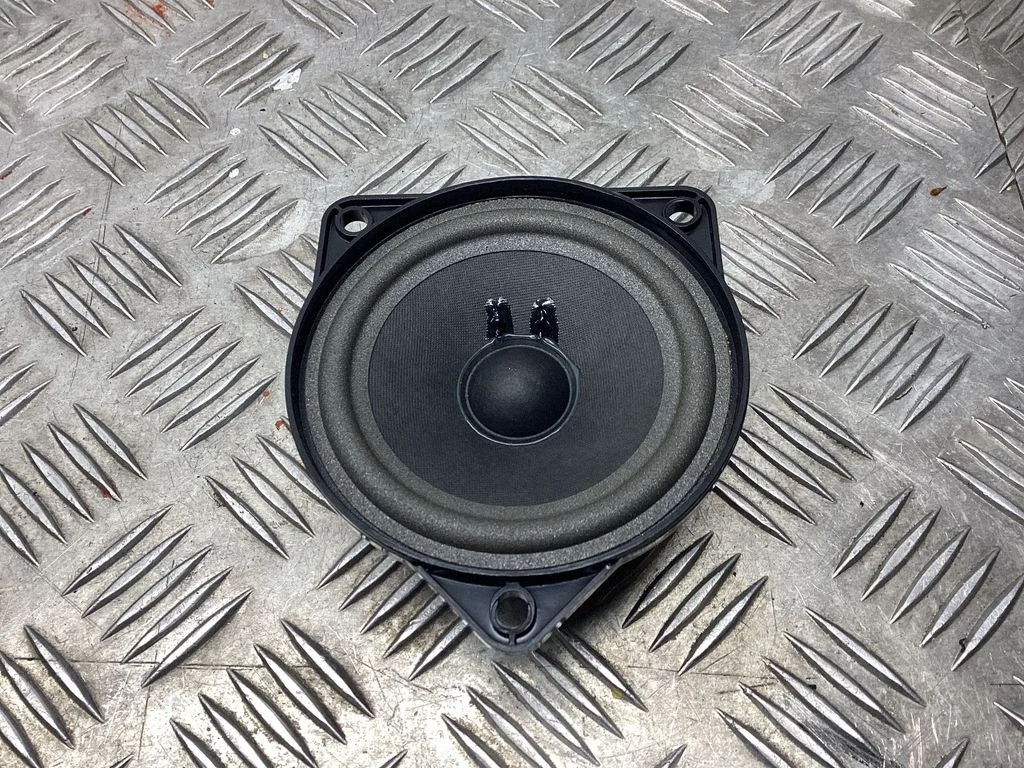 Front door speaker – Porsche Macan (95B) (2019-)