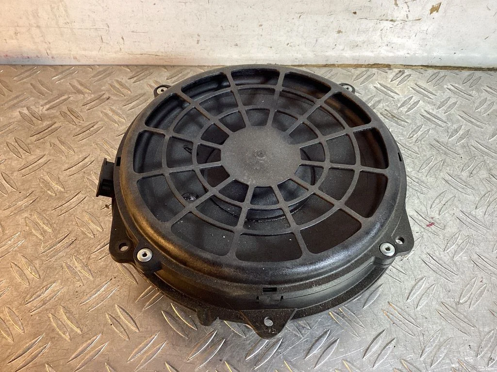 Front door speaker – Porsche Macan (95B) (2019-)