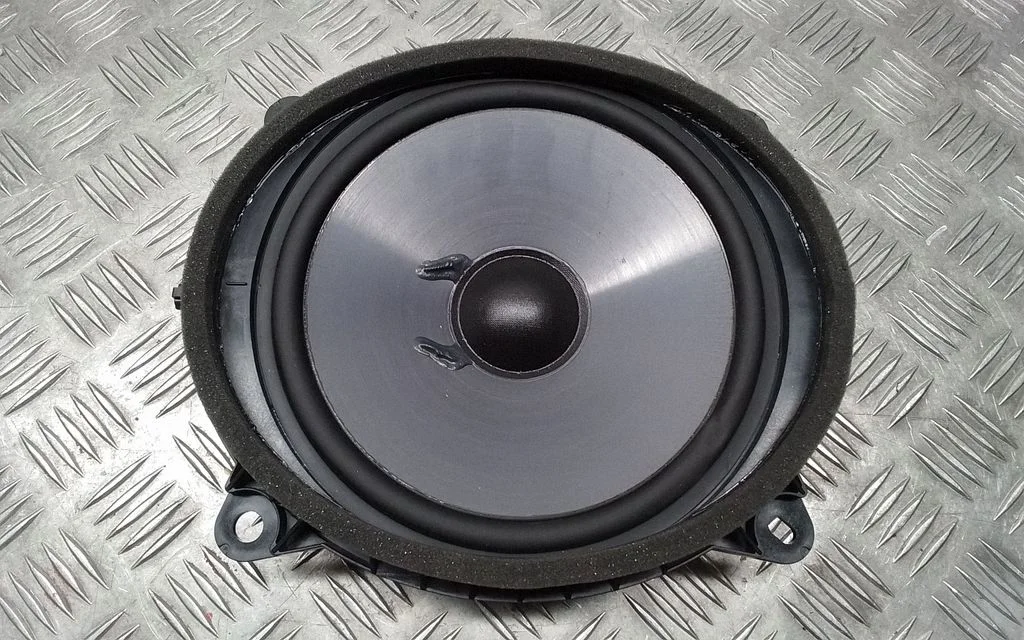 Front door speaker – Lexus NX (2021-)