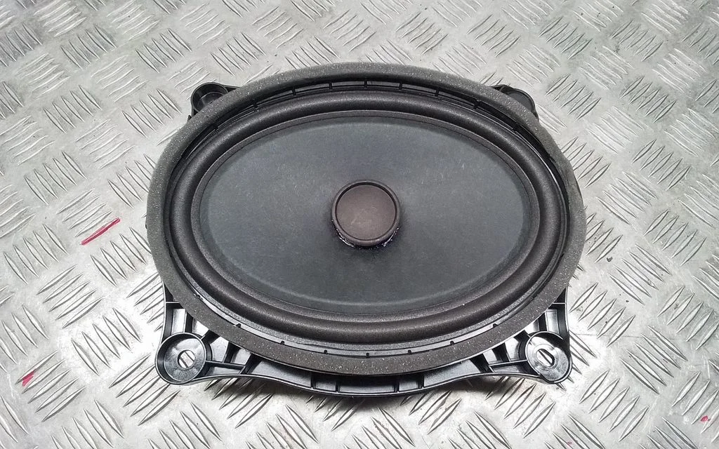 Front door speaker – Lexus RX 450H (2016-)