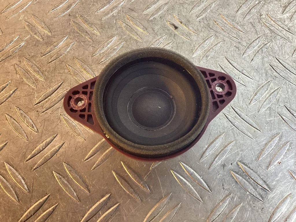 Panel speaker – KIA EV6 (2021-)