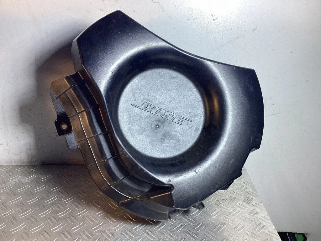 Subwoofer speaker – Porsche Cayenne (92A) (2010-2017)