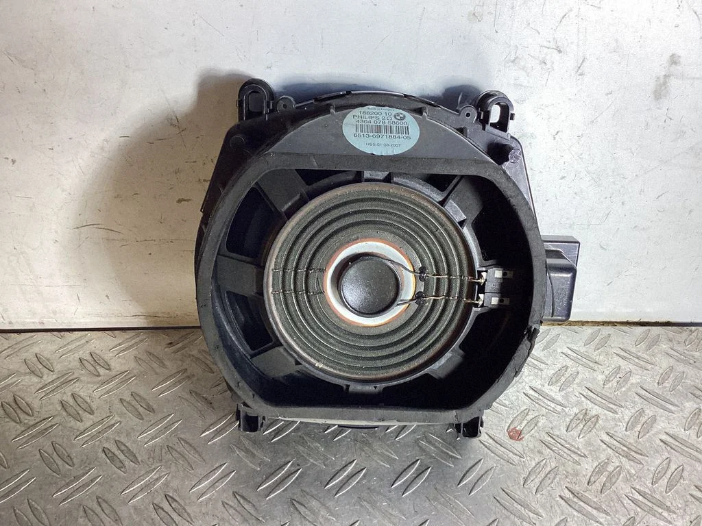 Subwoofer speaker – BMW X5 E53 (1999-2006)