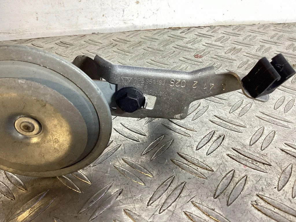 Alarm system siren – Porsche Cayenne (92A) (2010-2017)
