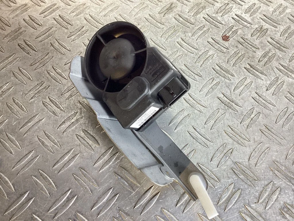 Alarm system siren