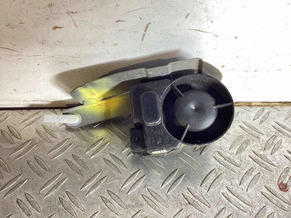 Alarm system siren